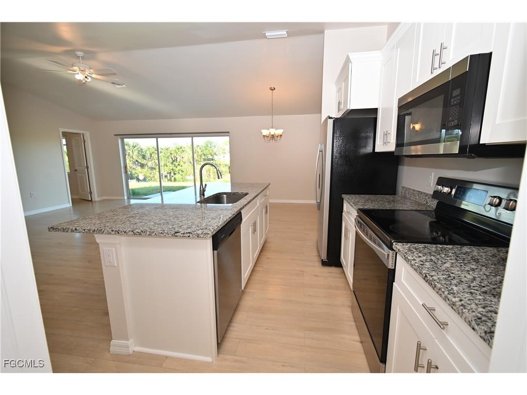 1914 NE 13th Place Cape Coral FL 33909 2025016064 image6