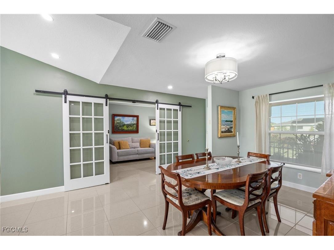 1914 NW 15th Street Cape Coral FL 33993 2026000806 image16