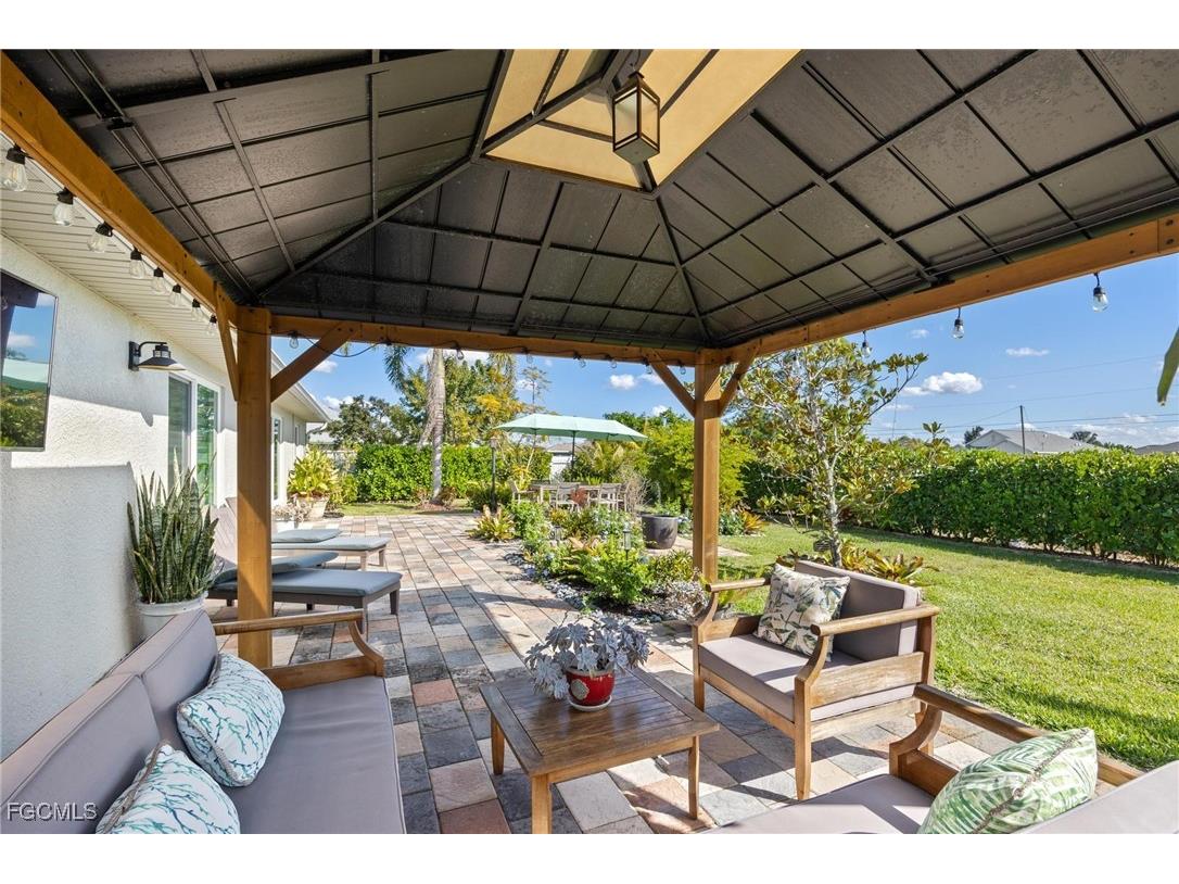 1914 NW 15th Street Cape Coral FL 33993 2026000806 image2