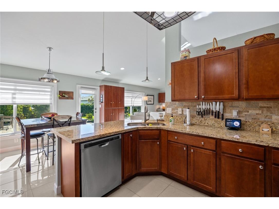 1914 NW 15th Street Cape Coral FL 33993 2026000806 image25