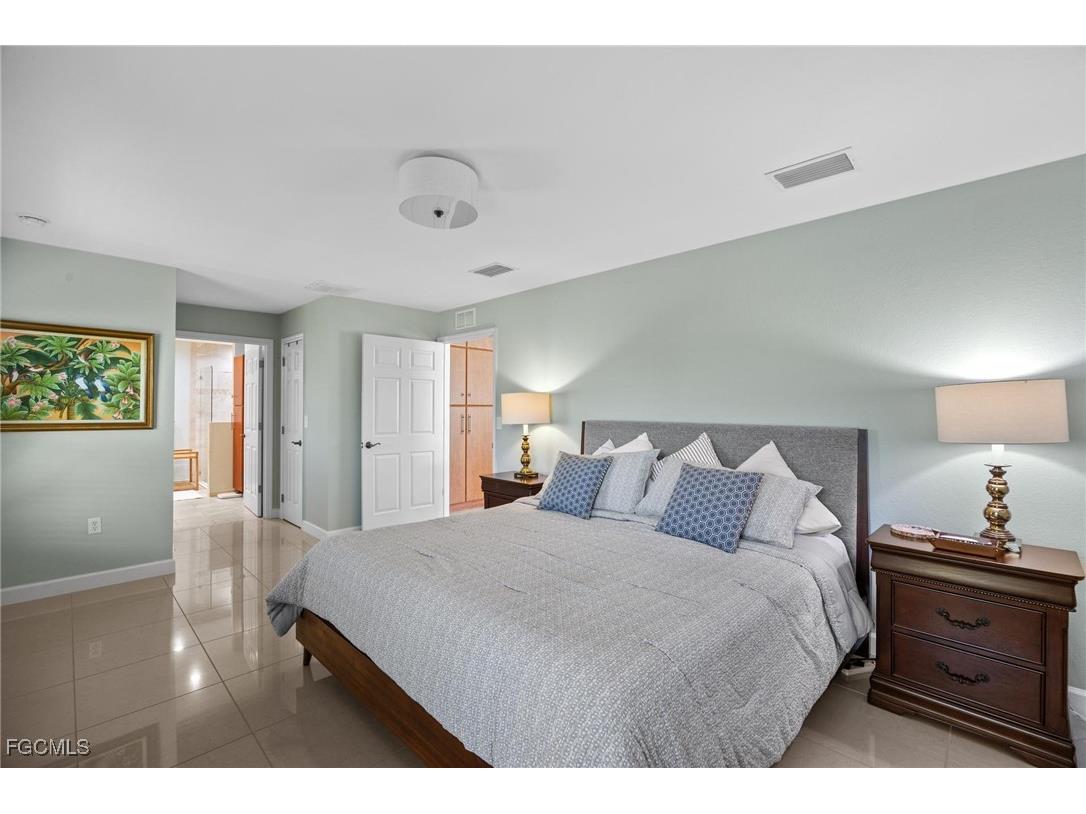 1914 NW 15th Street Cape Coral FL 33993 2026000806 image28