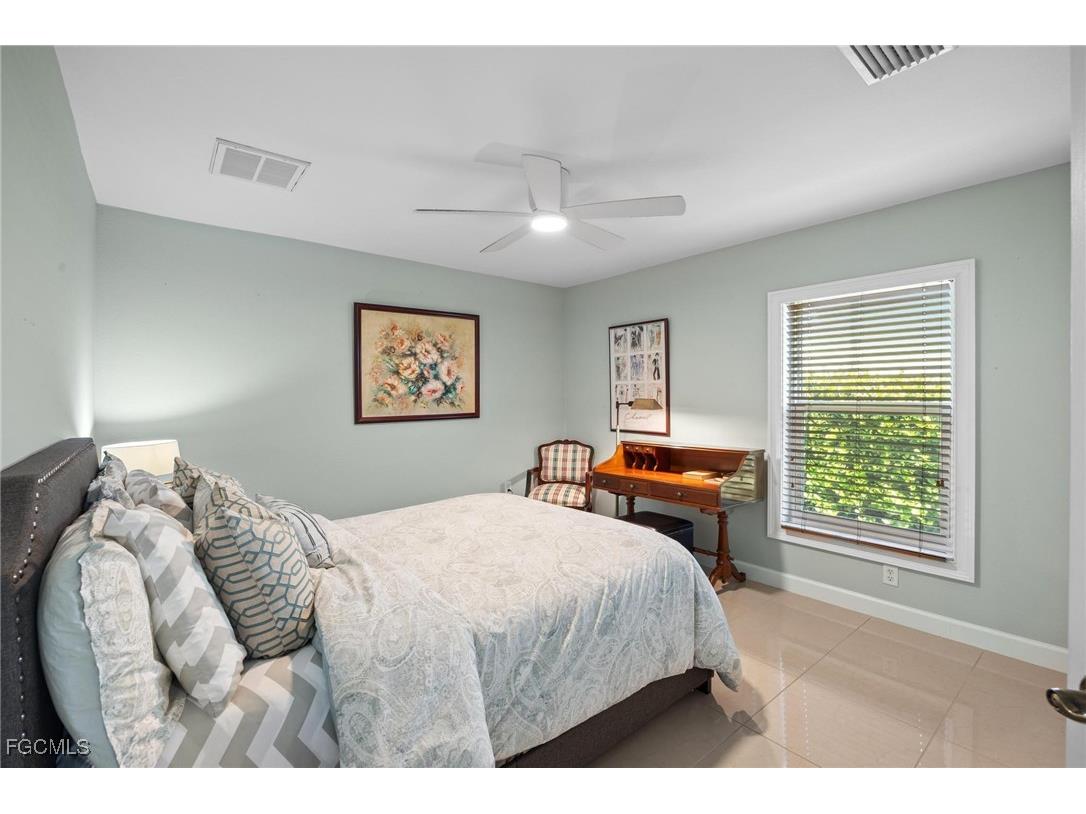 1914 NW 15th Street Cape Coral FL 33993 2026000806 image36