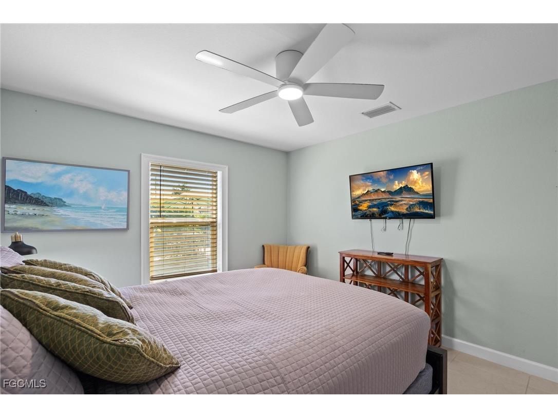 1914 NW 15th Street Cape Coral FL 33993 2026000806 image41