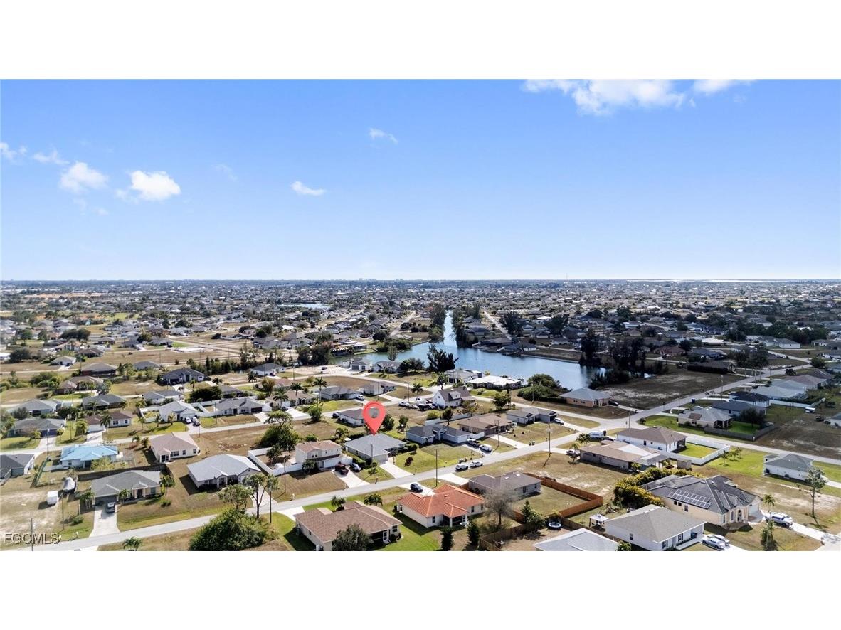 1914 NW 15th Street Cape Coral FL 33993 2026000806 image47