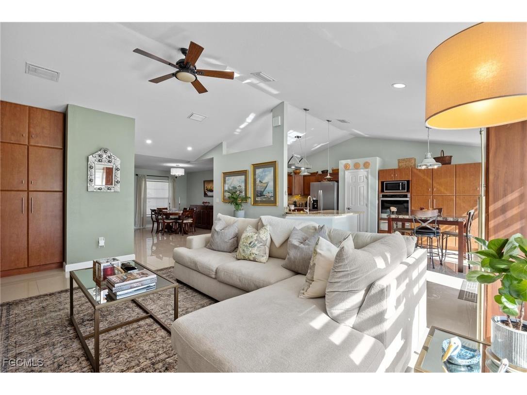 1914 NW 15th Street Cape Coral FL 33993 2026000806 image9