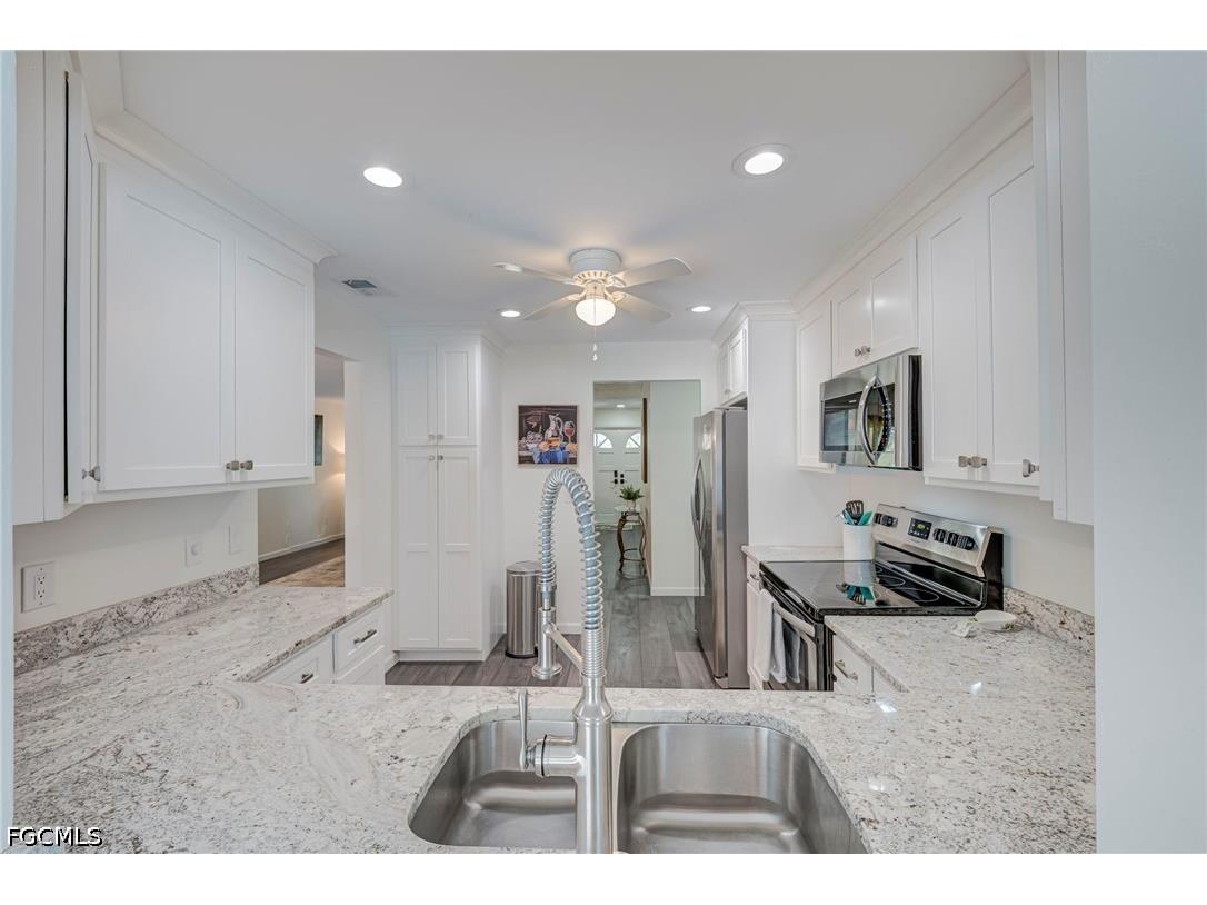 1914 Ottersrest Lane Cape Coral FL 33990 2026024609 image12