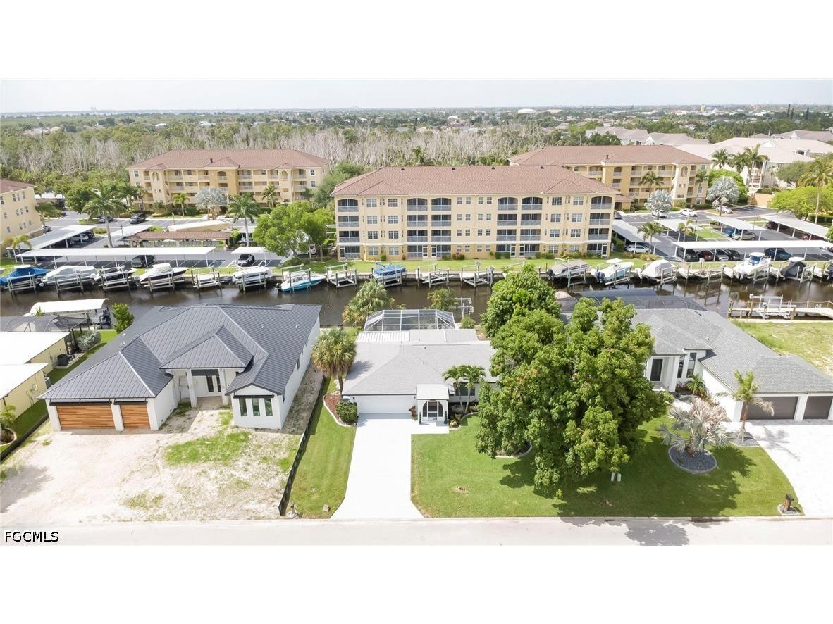 1914 Ottersrest Lane Cape Coral FL 33990 2026024609 image2