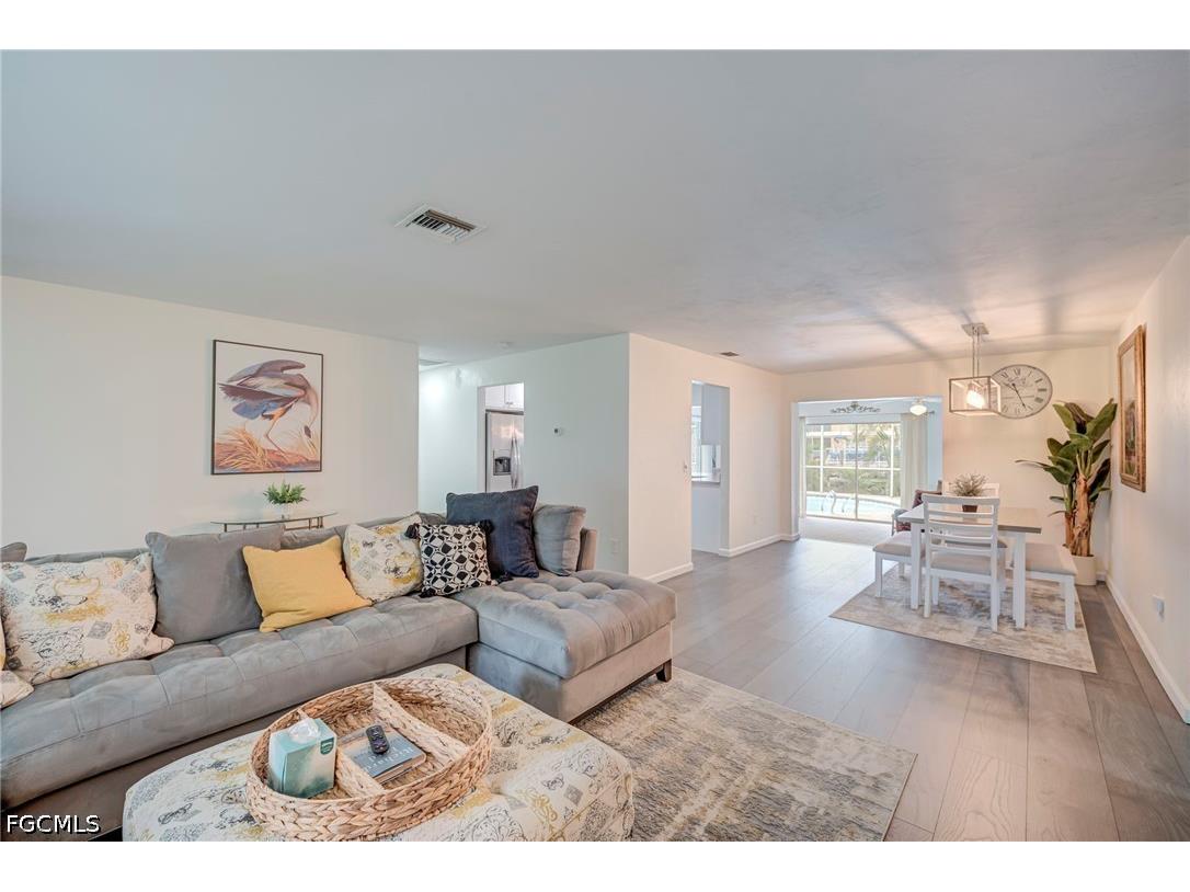 1914 Ottersrest Lane Cape Coral FL 33990 2026024609 image6