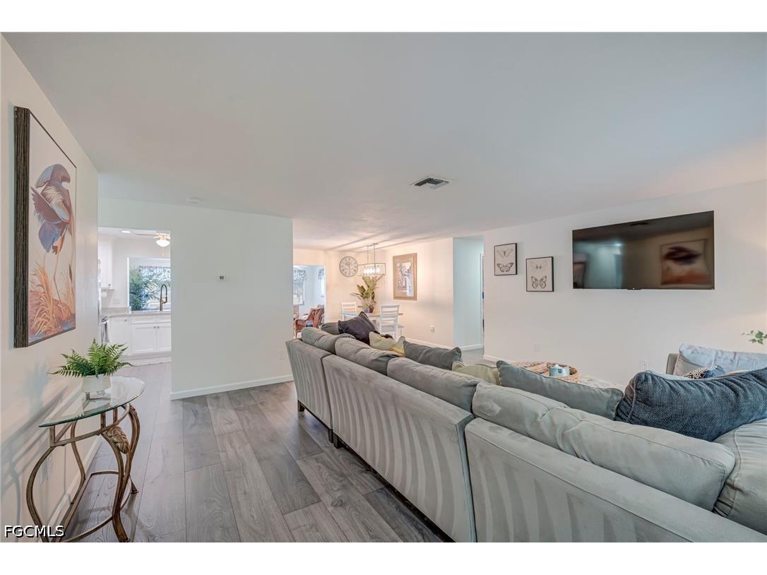 1914 Ottersrest Lane Cape Coral FL 33990 2026024609 image8