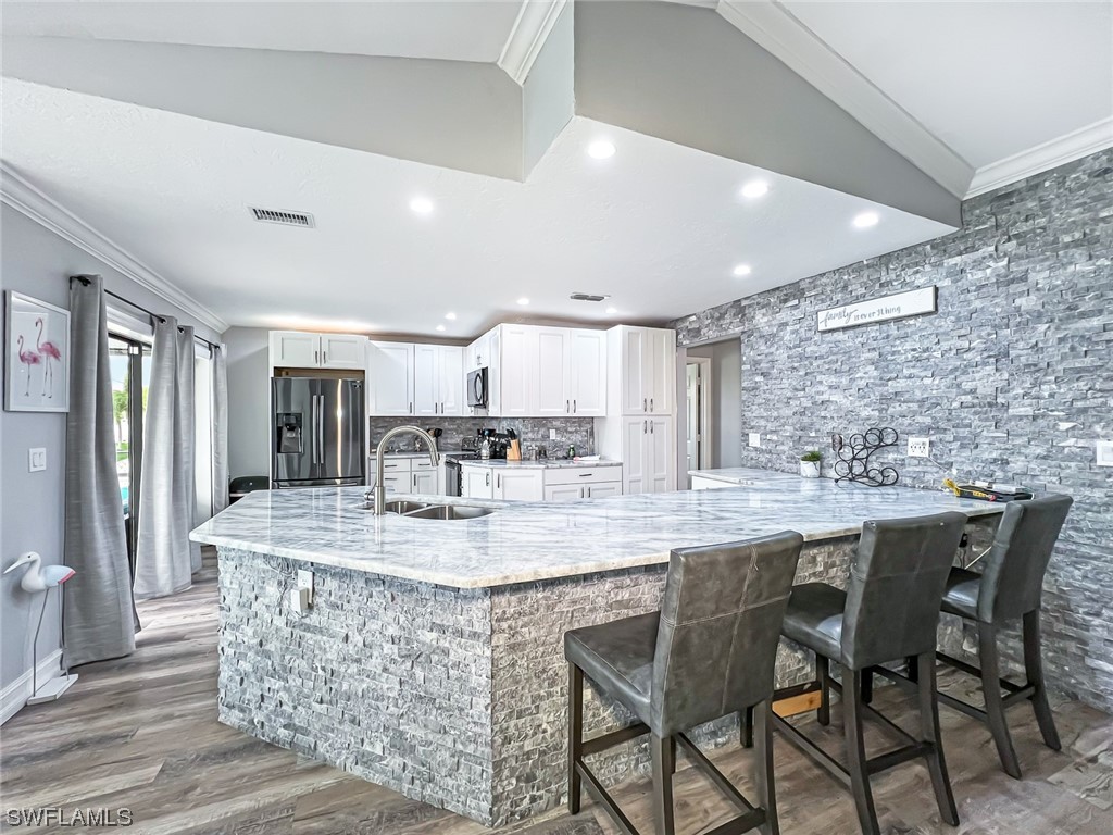 1914 SW 38th Lane Cape Coral FL 33914 223013112 image1