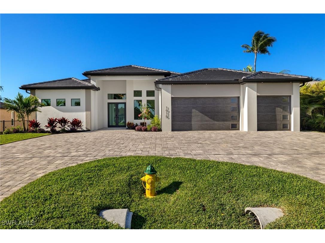 1915 Everest Parkway Cape Coral FL 33904 224071937 image1