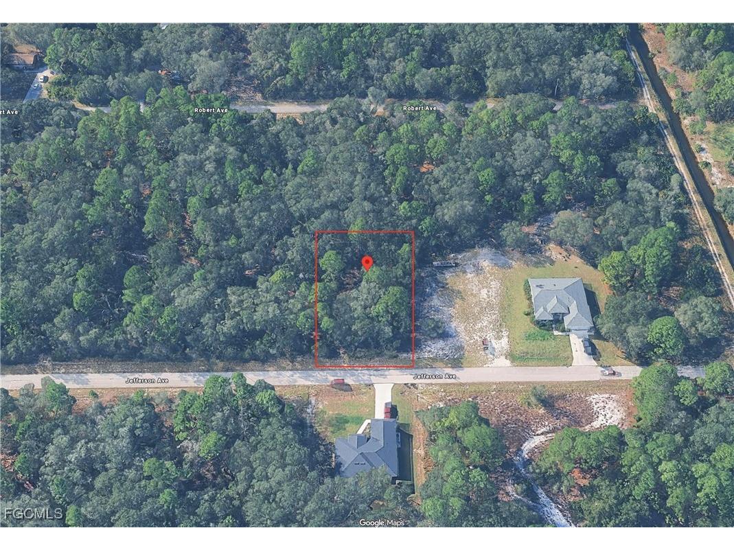 1915 Jefferson Avenue Lehigh Acres FL 33972 2026006221 image2