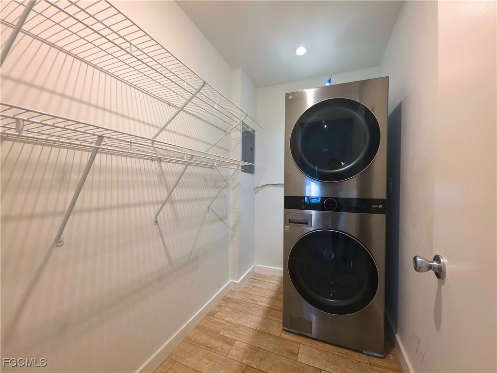 1915 Llewellyn Drive Fort Myers FL 33901 2025006364 image14