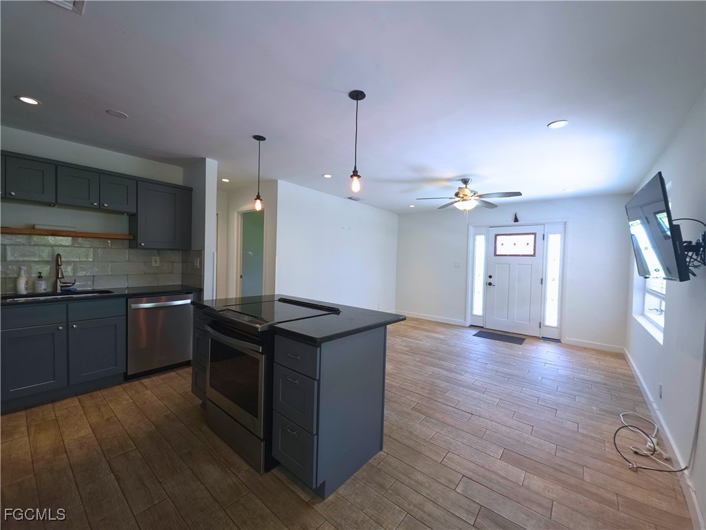 1915 Llewellyn Drive Fort Myers FL 33901 2025006364 image7