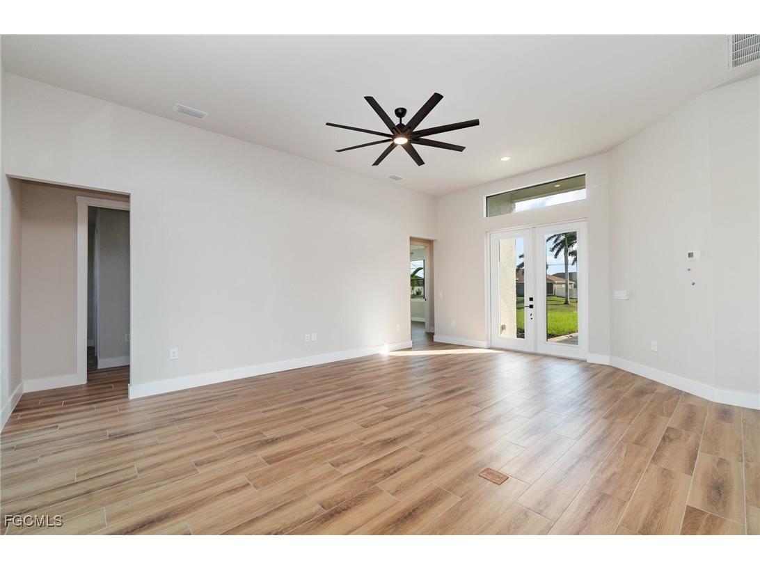 1915 NW 29th Avenue Cape Coral FL 33993 2025007518 image6