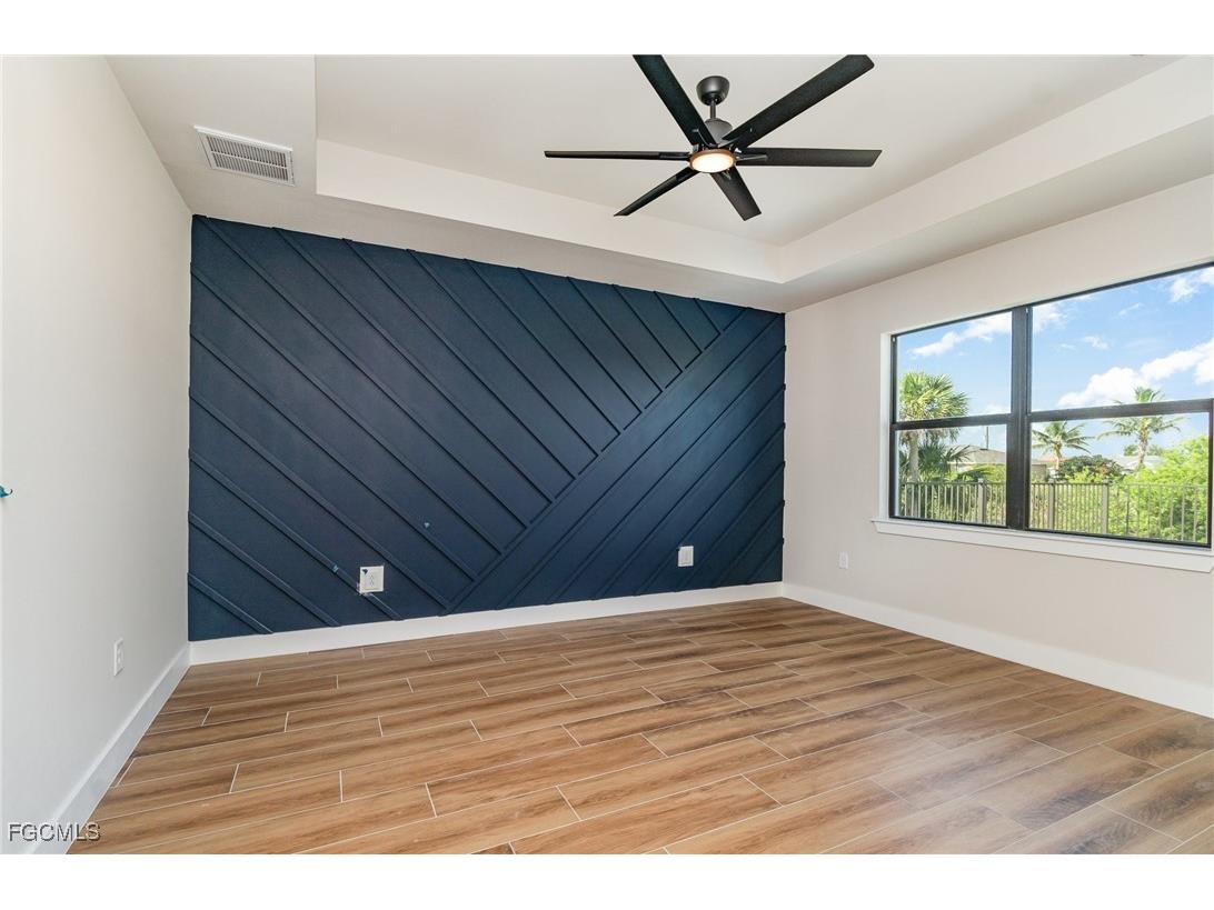 1915 NW 29th Avenue Cape Coral FL 33993 2025007518 image8