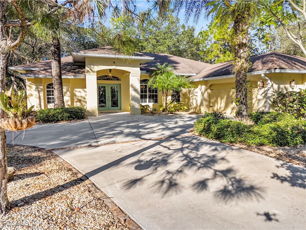 1915 Roosevelt Avenue Lehigh Acres FL 33972 2026000074 image1