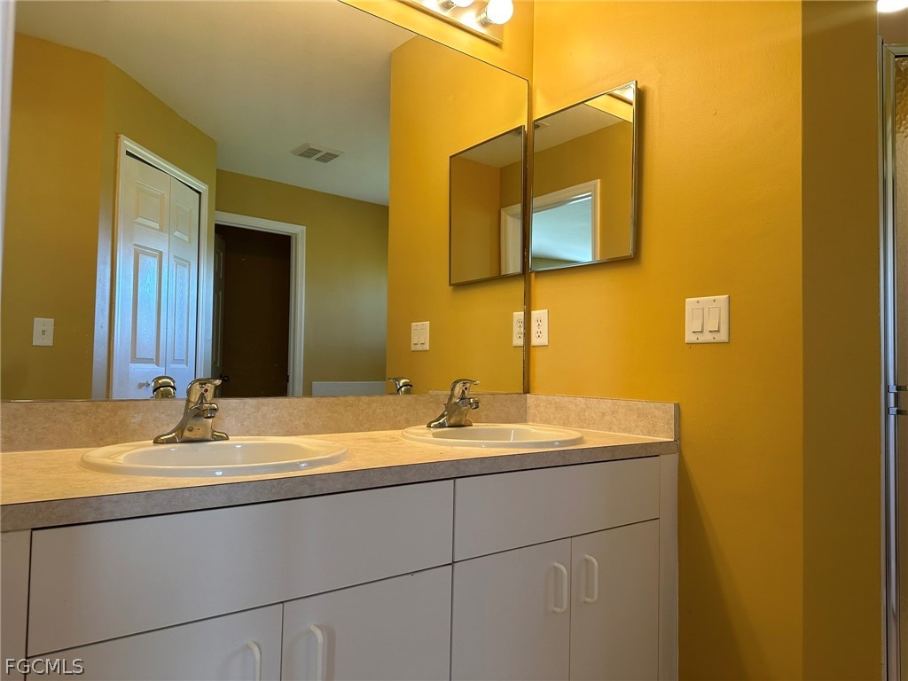 1915 SW 13th Street Cape Coral FL 33991 2026012513 image24