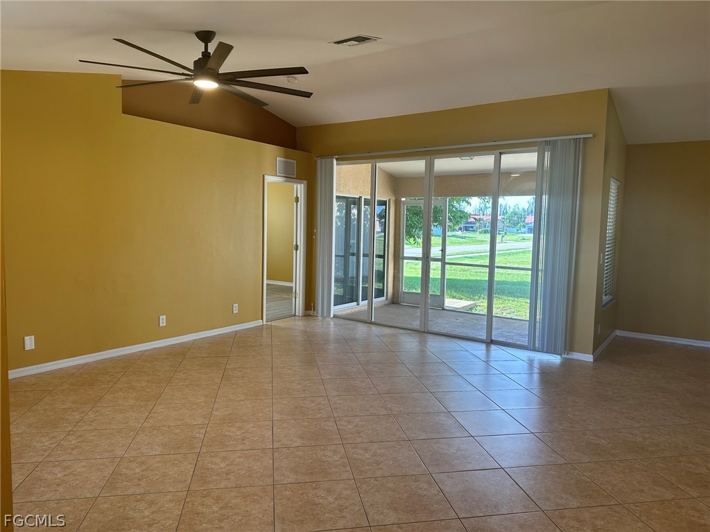 1915 SW 13th Street Cape Coral FL 33991 2026012513 image4