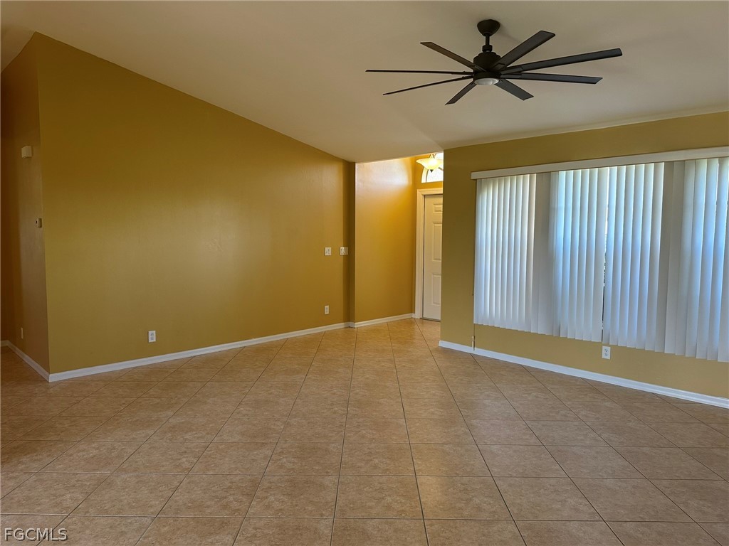 1915 SW 13th Street Cape Coral FL 33991 2026012513 image6
