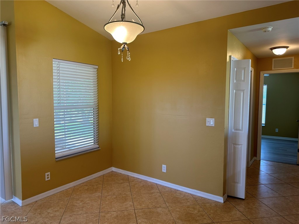 1915 SW 13th Street Cape Coral FL 33991 2026012513 image9