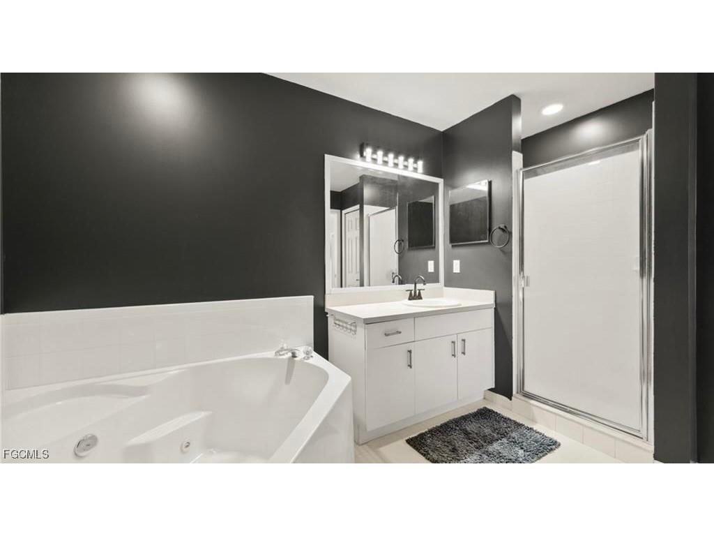 1915 SW 2nd Street Cape Coral FL 33991 2025020703 image16