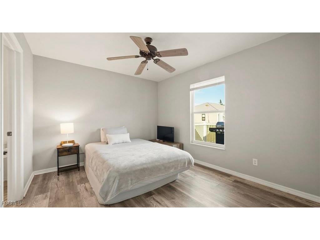 1915 SW 2nd Street Cape Coral FL 33991 2025020703 image17