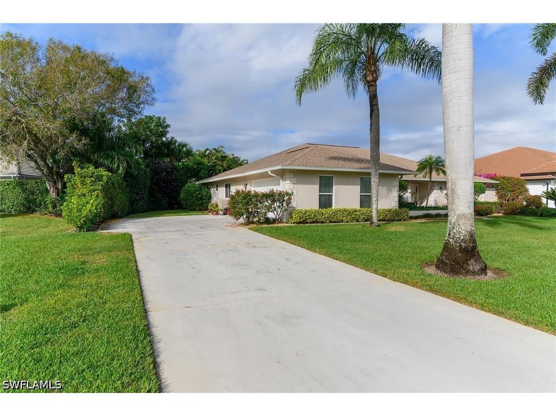 1916 Countess Court Naples FL 34110 226016112 image2