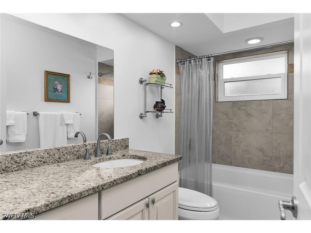 1916 Countess Court Naples FL 34110 226016112 image26