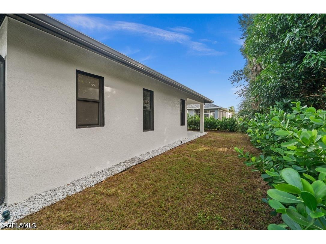 1916 Jefferson Avenue Fort Myers FL 33901 226022176 image5