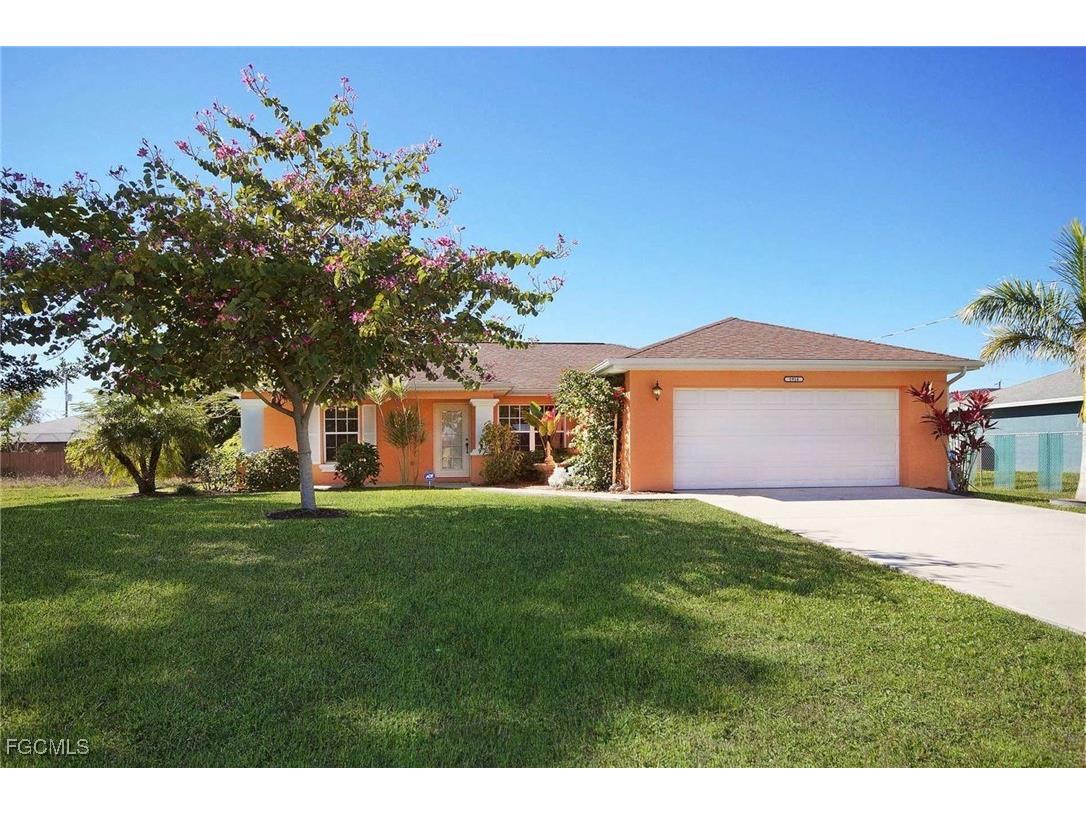 1916 NW 13th Place Cape Coral FL 33993 2025010069 image4