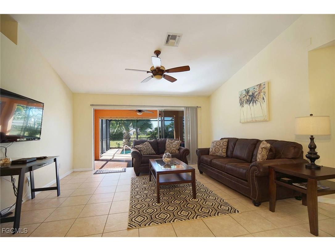 1916 NW 13th Place Cape Coral FL 33993 2025010069 image5