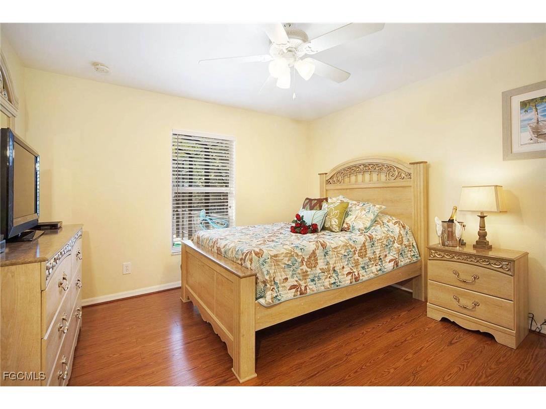 1916 NW 13th Place Cape Coral FL 33993 2025010069 image8