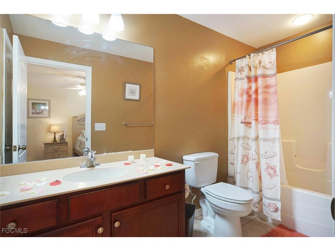 1916 NW 13th Place Cape Coral FL 33993 2025010069 image9