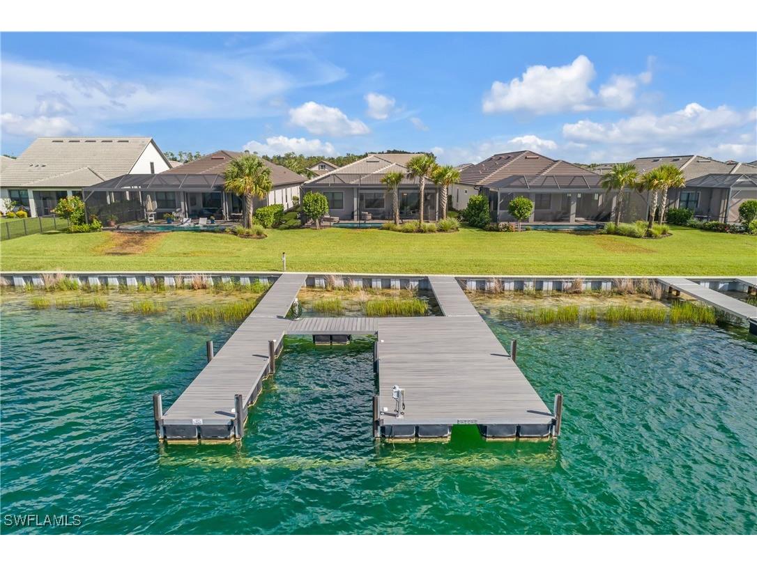 19169 Aqua Shore Drive Fort Myers FL 33913 224069068 image1