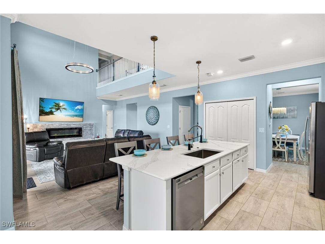 19169 Elston Way Estero FL 33928 225079007 image10