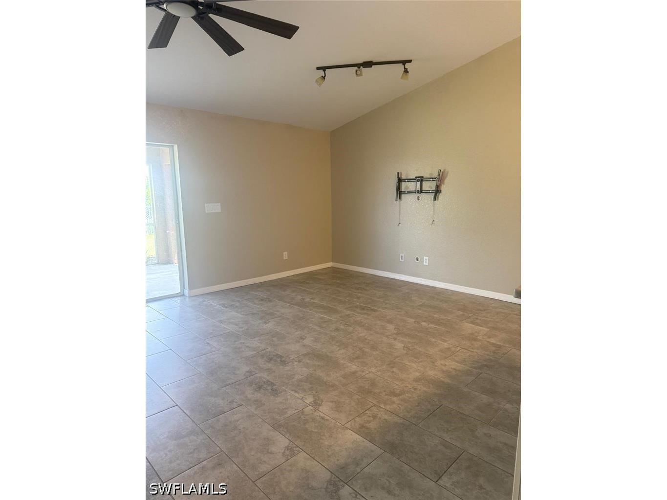 1917 NW 12th Avenue Cape Coral FL 33993 226017789 image5