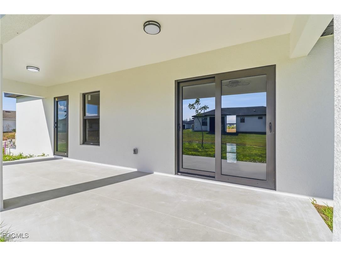 1918 NW 21st Terrace Cape Coral FL 33993 2026001940 image41