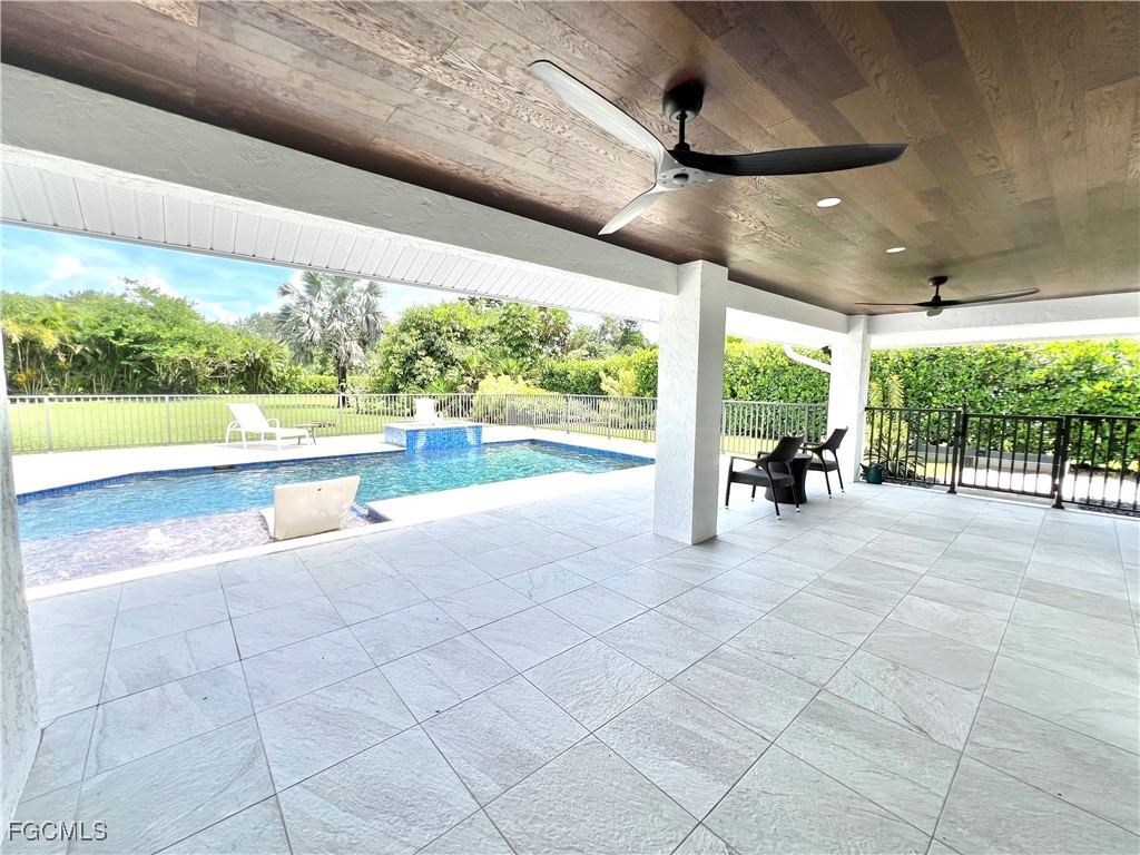 1919 Countess Court Naples FL 34110 2025002803 image26