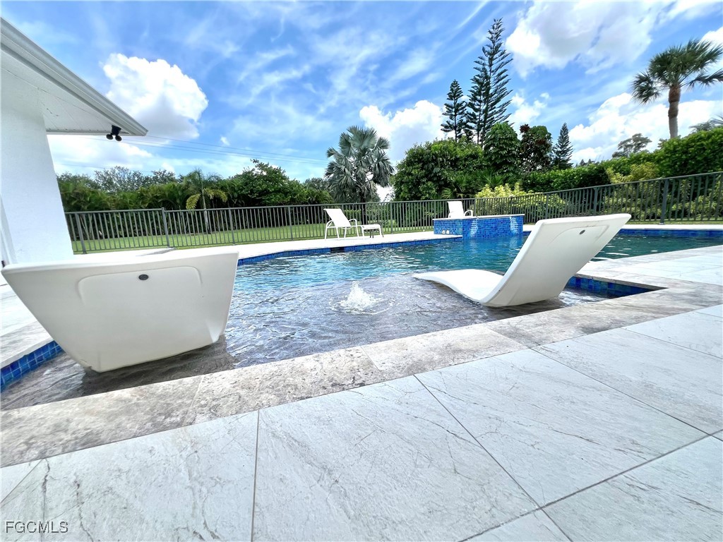 1919 Countess Court Naples FL 34110 2025002803 image27