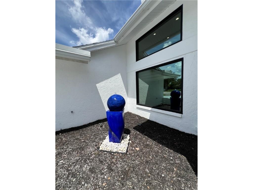 1919 Countess Court Naples FL 34110 2025002803 image29