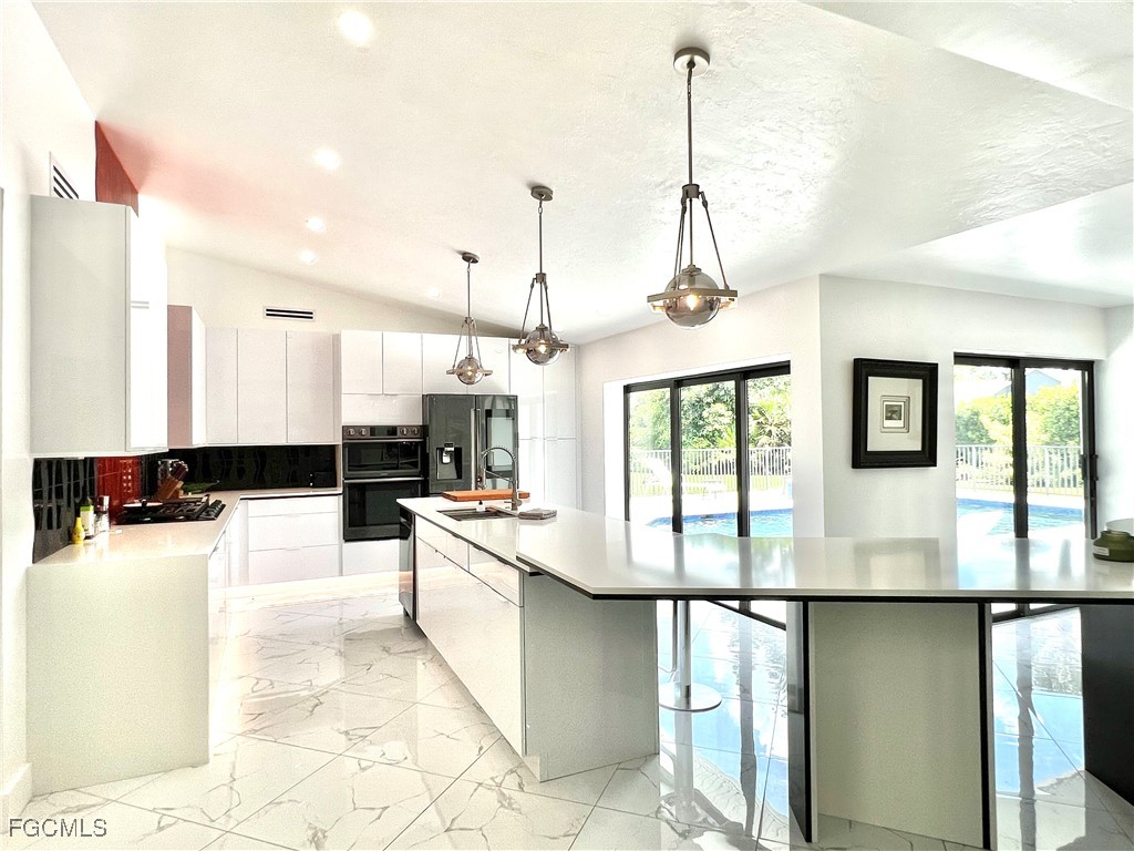 1919 Countess Court Naples FL 34110 2025002803 image5