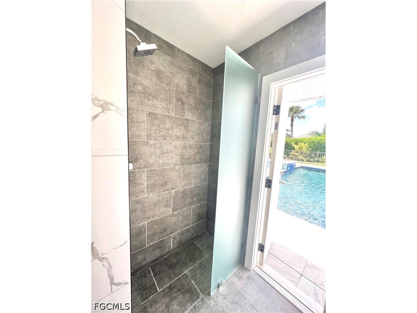 1919 Countess Court Naples FL 34110 2026019683 image36