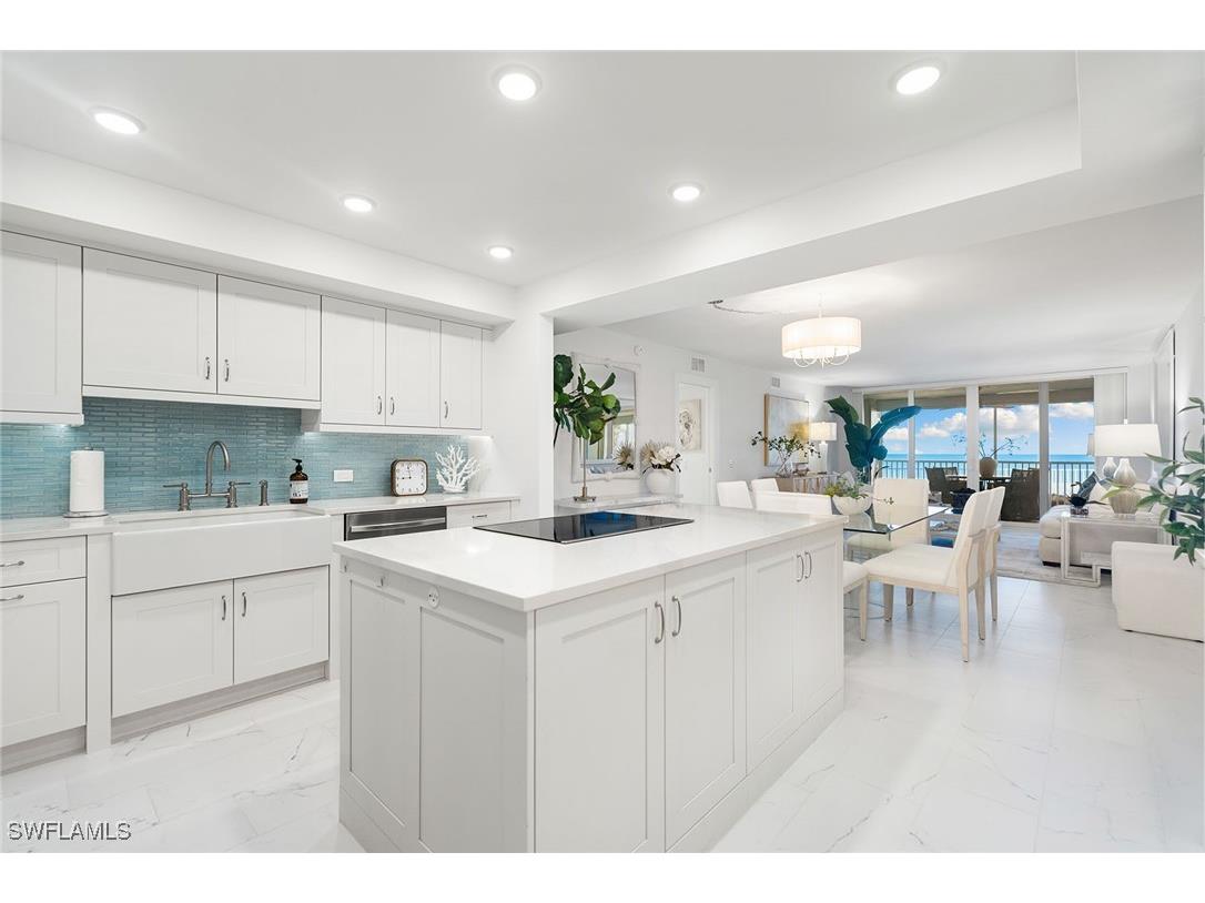 1919 Gulf Shore Boulevard N #101 Naples FL 34102 225081849 image2