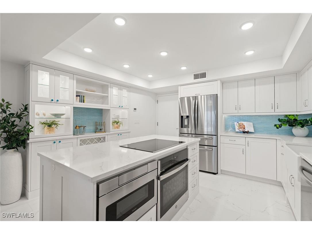 1919 Gulf Shore Boulevard N #101 Naples FL 34102 225081849 image4