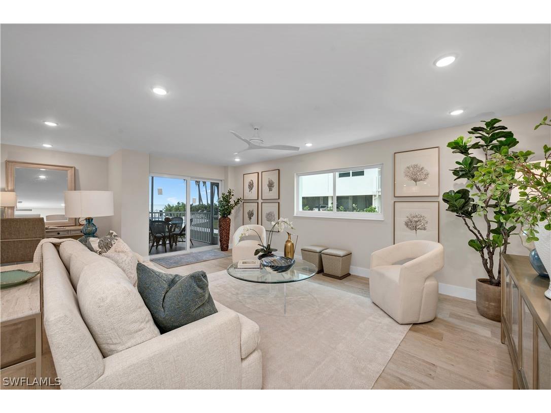 1919 Gulf Shore Boulevard N #103 Naples FL 34102 224050853 image1