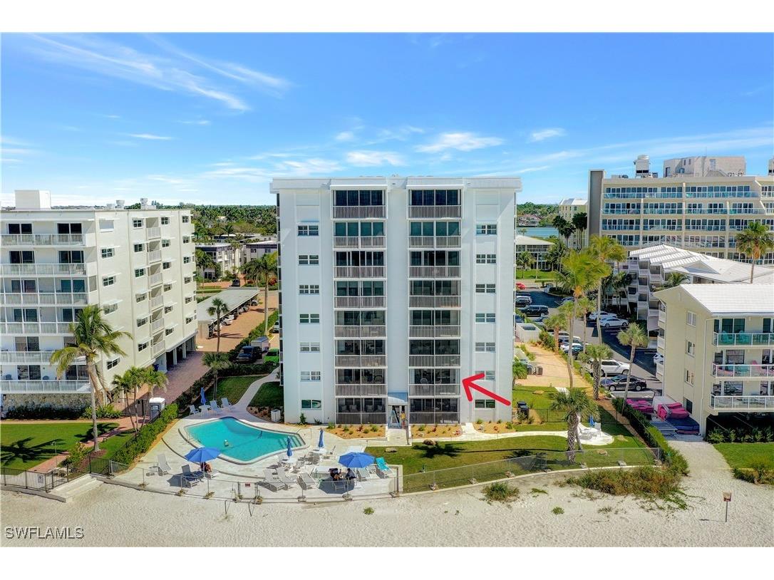 1919 Gulf Shore Boulevard N #201 Naples FL 34102 225051548 image2