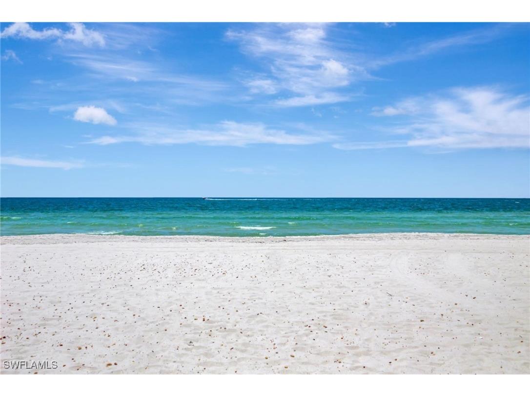 1919 Gulf Shore Boulevard N #201 Naples FL 34102 225051548 image25