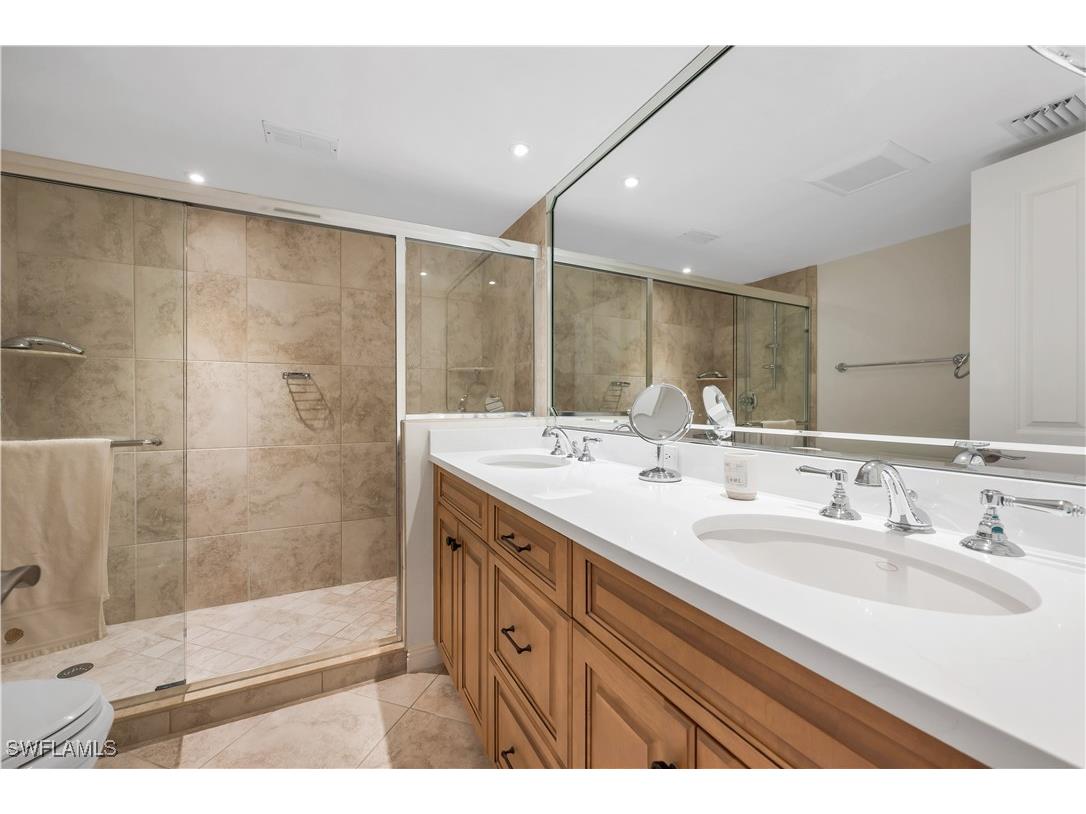 1919 Gulf Shore Boulevard N #601 Naples FL 34102 225075674 image10