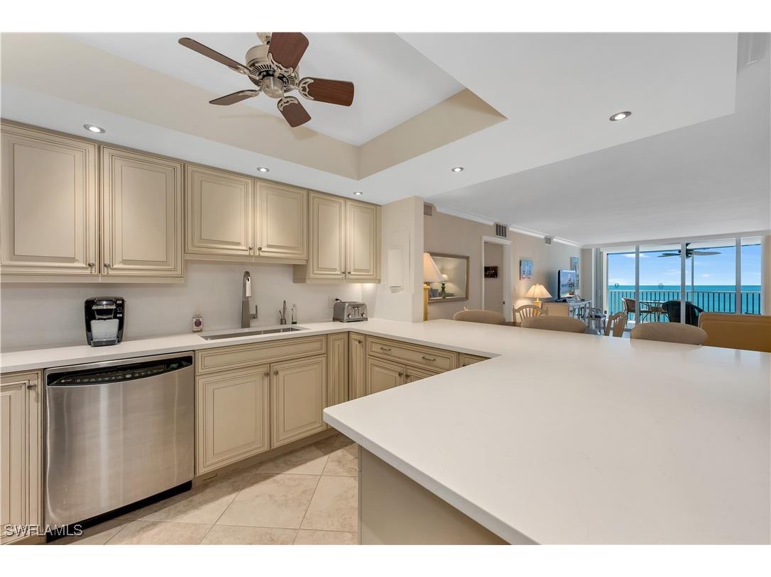 1919 Gulf Shore Boulevard N #601 Naples FL 34102 225075674 image6